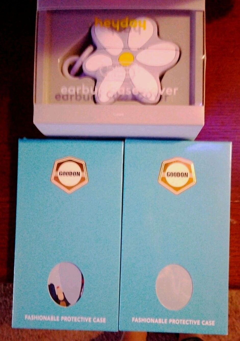Goodon iPhone 14/15 & 17 Plus Cases & Heyday Daisy Earbud Cover Tech Bundle-New